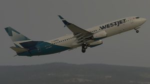 WestJet (C-GWRG) - PMDG 737-800 thumbnail 4