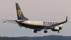 Ryanair (Pack 1) w/ Cabin - iFly 737 MAX8 thumbnail 2