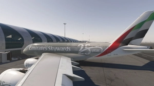 [8K/4K] FlyByWire A380X Emirates A6-EUE - Skywards 25 years anniversary thumbnail 5