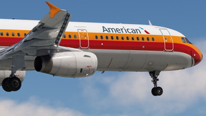 American Airlines 'PSA Heritage' | N582UW | w/Cabin | Fenix A321 thumbnail 5