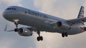 American Airlines (Sharklet)  Pack | w/Cabin | Fenixsim A321SL thumbnail 3