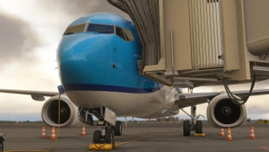 Boeing 737-800 KLM (PH-BCL) thumbnail 13
