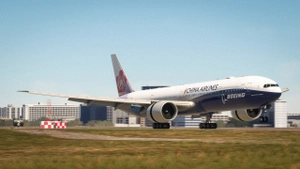 China Airlines | B-18007 |  Boeing New House Color | PMDG 777-300ER thumbnail 13
