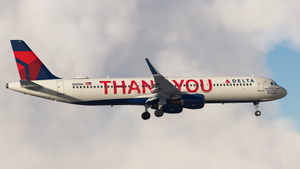 Delta Air Lines 'Thank You' | w/Cabin | Fenixsim A321SL thumbnail 3