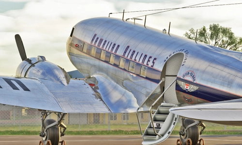 Douglas DC-3 - Hawaiian Airlines