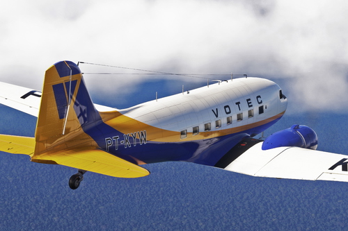 Douglas DC-3 - Votec