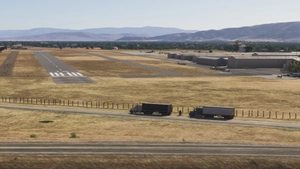 E16 San Martin Airport thumbnail 4