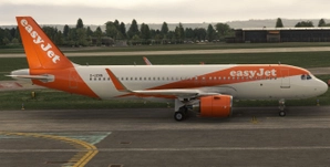 easyJet G-UZHN for A32NX [8K] thumbnail 3