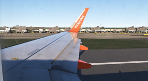 easyJet UK G-EJCM ex RP-C3276 [Y180] w/Cabin - Fenixsim A320 thumbnail 4