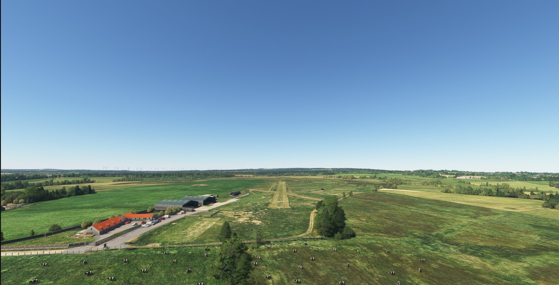 EGTY Strathaven Airfield - Image 1