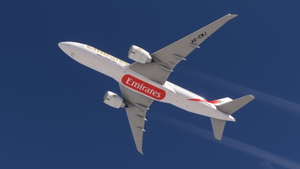 Emirates A6-EWJ thumbnail 7