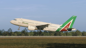 Fenix A319 | ITA Airways [Alitalia 2025] EI-IMF + Cabin | BFU 8K thumbnail 3