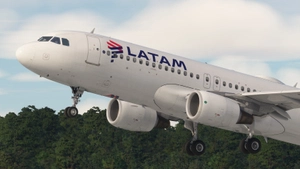Fenix A320 LATAM Airlines | CC-BAZ | 8K & 4K thumbnail 2