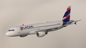 Fenix A320 LATAM Airlines | CC-BAZ | 8K & 4K thumbnail 3
