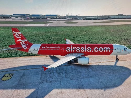 Fenix A321-Airasia 9M-VAB Livery