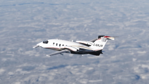 FlightFX P180 Avanti II - C-GRJR thumbnail 4