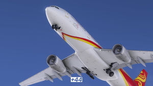 Hong Kong Airlines (B-LNP) iniBuilds A330-300 - 8K thumbnail 4