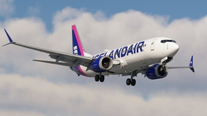 Icelandair [Pack] w/Cabin | iFly 737 MAX 8 thumbnail 8