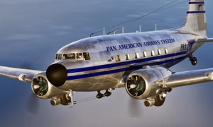 Indiana Jones Series - Douglas DC-3 - Pan American Airways "PAA NC33613" thumbnail 1