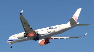iniBuilds A350-900 China Airlines B-18908 Urocissa caerulea  thumbnail 6