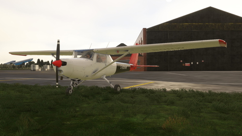 JPL Cessna 152: G-BONW - LAC Flight School
