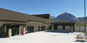 KMMH - MAMMOTH YOSEMITE AIRPORT thumbnail 5