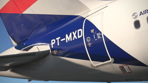 LATAM Airlines Brasil PT-MXD [8K+4K] w/Cabin | Fenix A321 IAE thumbnail 3