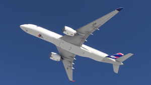 Latam Brasil PR-XTH A350-900 thumbnail 7