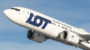 LOT  [Package] w/Cabin IFly B737 MAX 8 thumbnail 3