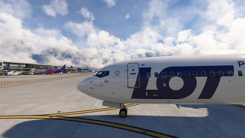 LOT Polish Airlines -Boeing 737-800 I reg. SP-LWC