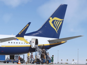 LPFR, Aeroporto Internacional de Faro, Faro Airport | GSX Profile (Default Asobo) | IMPROVEMENT thumbnail 3