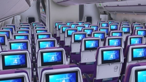 Malaysia Airlines [9M-MAG] w/ Cabin Inibuilds A350 thumbnail 6