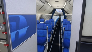 Malaysia Airlines [9M-MVD] w/Cabin IFly B737 MAX 8 thumbnail 7