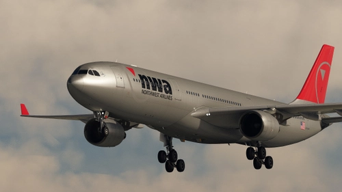 NWA (N805NW) - Aerosoft A330-300 (PW)