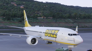 Ryanair Buzz - SP-RZE | Asobo B737 Max 8 | 8K thumbnail 4