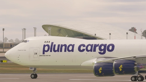 Salty Boeing 747-8F — PLUNA