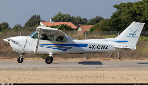 Sky aviation | 4X-CWZ | C172