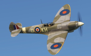 Spitfire MJ444 "Lady Luck" G-LEGD thumbnail 1