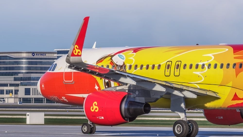 Spring Airlines Special Paint B-8248 V2 SL