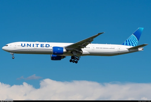 United Airlines PMDG 777-300ER SimBrief profiles