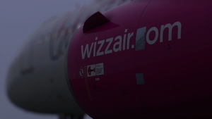 Wizzair [Pack] w/Cabin - Fenix A321 thumbnail 6