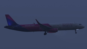 Wizzair [Pack] w/Cabin - Fenix A321 thumbnail 4