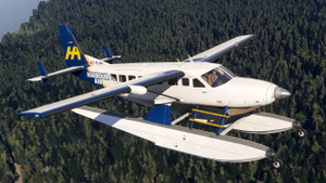 Black Square Caravan Professional - Harbour Air (C-FLHA) thumbnail 2