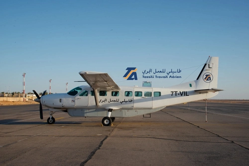 Black Square Caravan Professional - Tassili airlines C208 caravan 7TVIL
