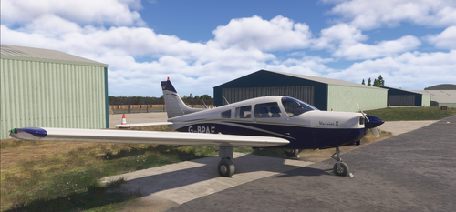 Lyneham Flying Club P28A