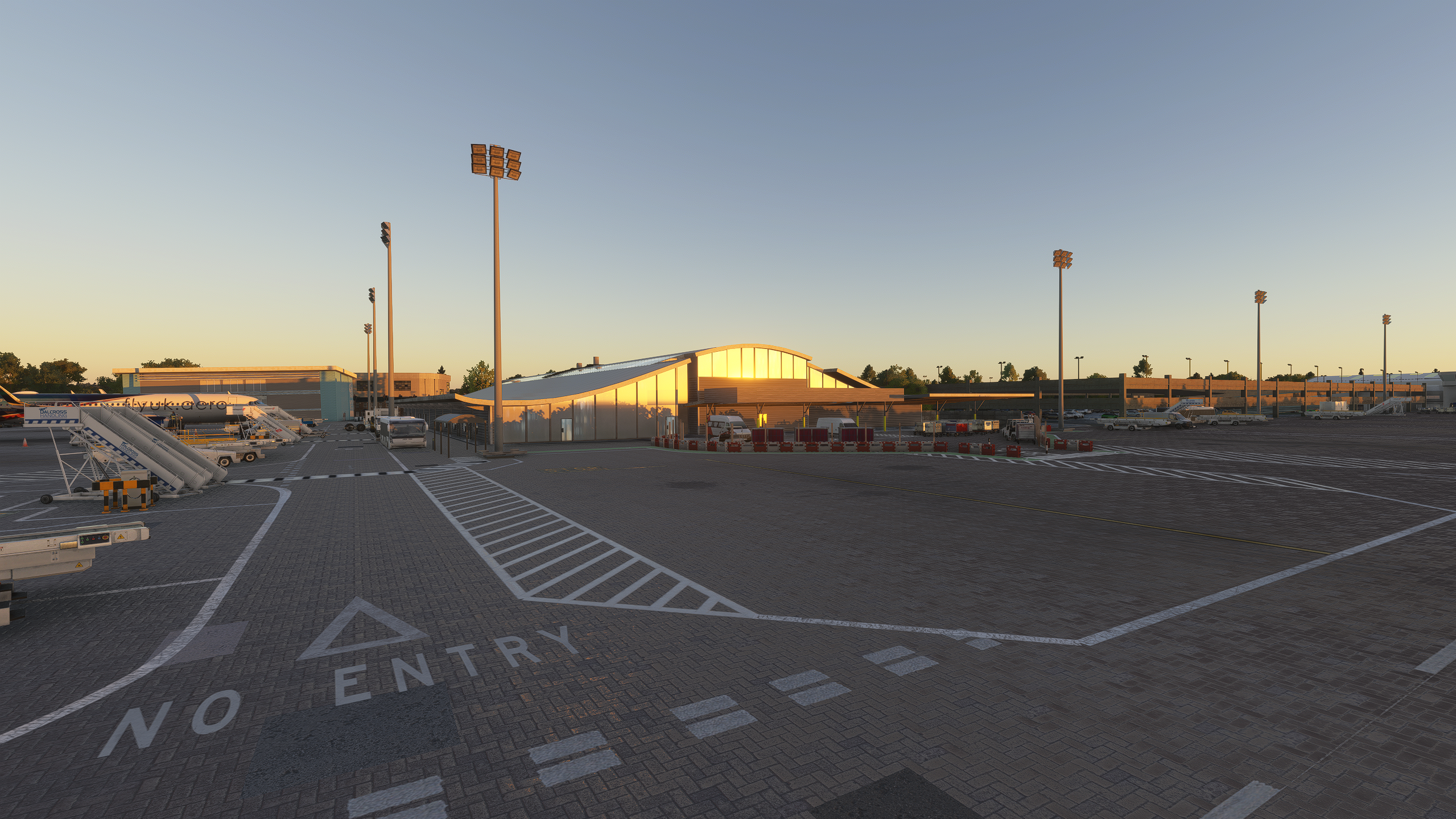EGHI - Southampton International Airport [SOU] - Image 1