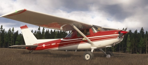 Cessna 152 white-red N68122 Taildragger