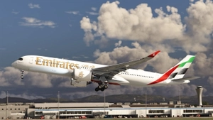 Emirates (A6-EXA) w/Cabin New Color | A350-900 iniBuilds for MSFS2020 thumbnail 1