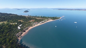 YDKI Dunk Island (v2.1 20 & 24) thumbnail 4