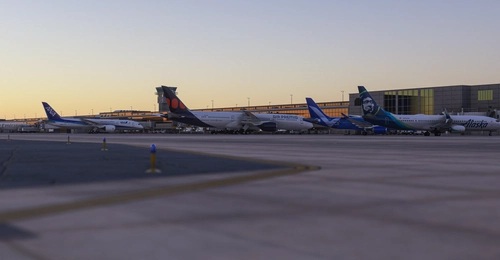 KIAD AIG Static Aircraft (Glideslope Pro)